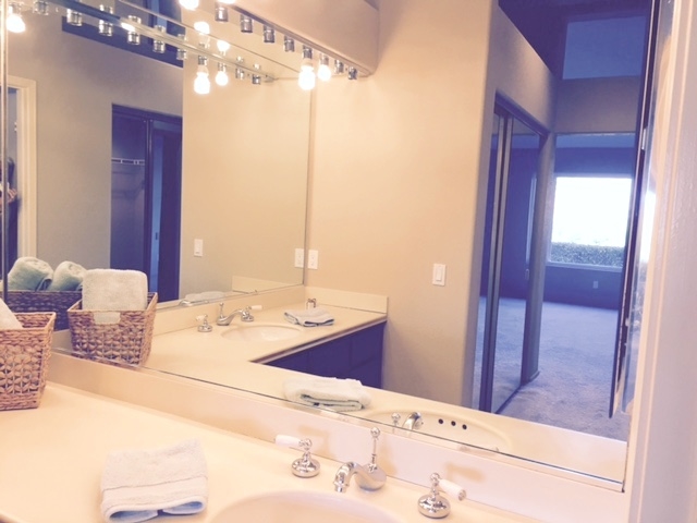 4177 Rhodes Way Oceanside, CA 92056 - Photo 5 of 10