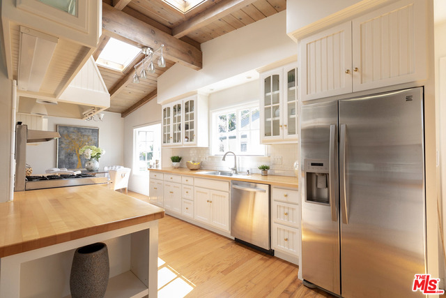 6540 Dume Drive Malibu, CA 90265 - Photo 4 of 47