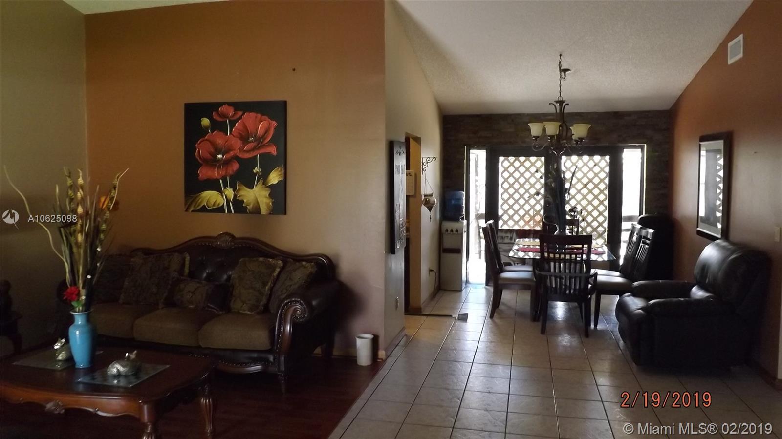 902 Cardinal Place Homestead, FL 33035 - Photo 5 of 13