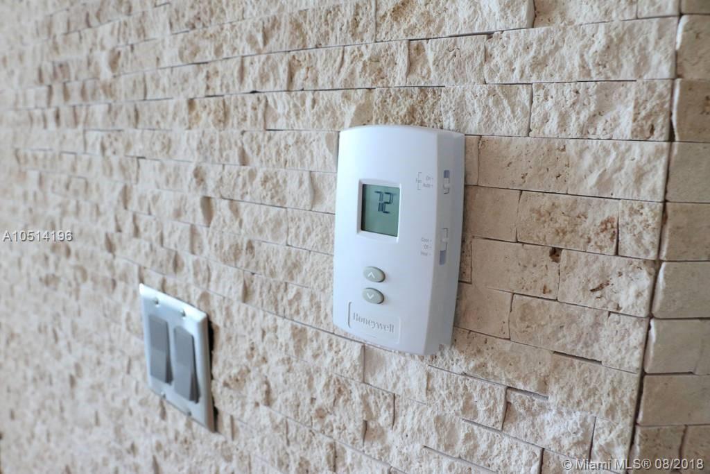 2889 McFarlane Road, Unit 1011 Miami, FL 33133 - Photo 10 of 23