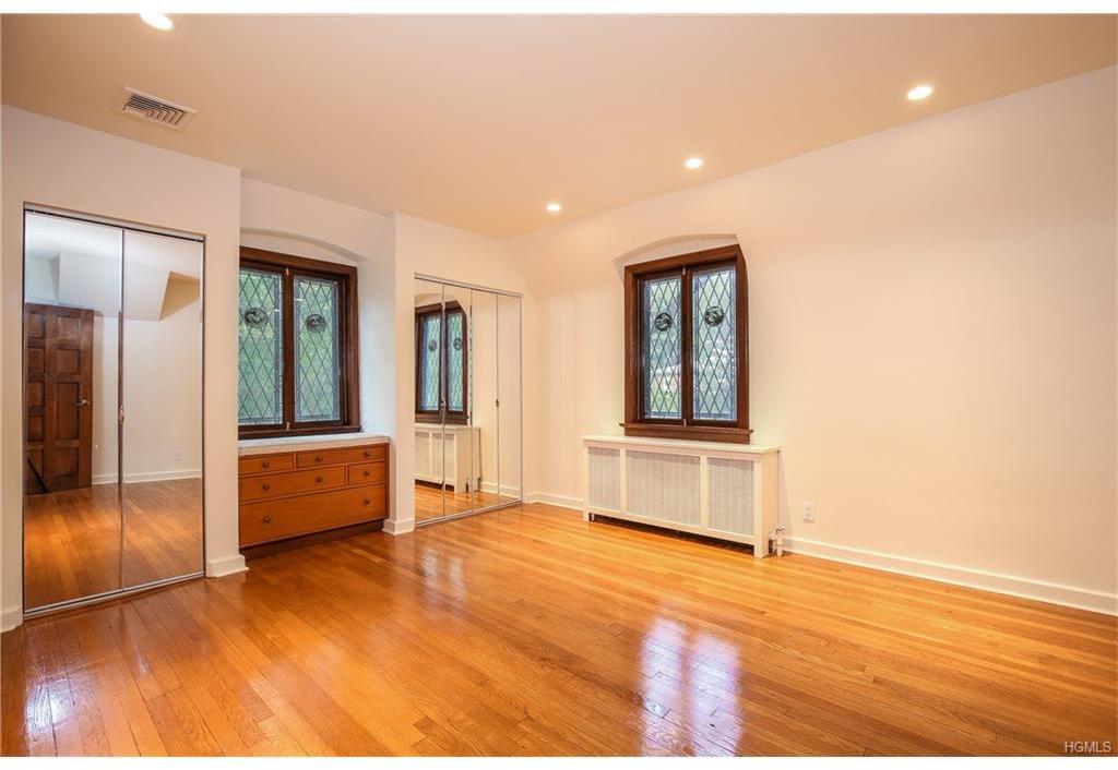 2 Edgemont Road Scarsdale, NY 10583 - Photo 18 of 30 Gallery Image 18
