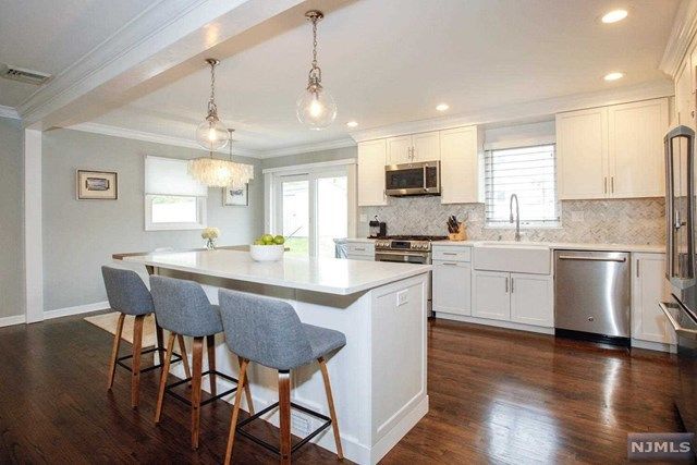 16 Hemlock Street Waldwick, NJ 07463 - Photo 11 of 25