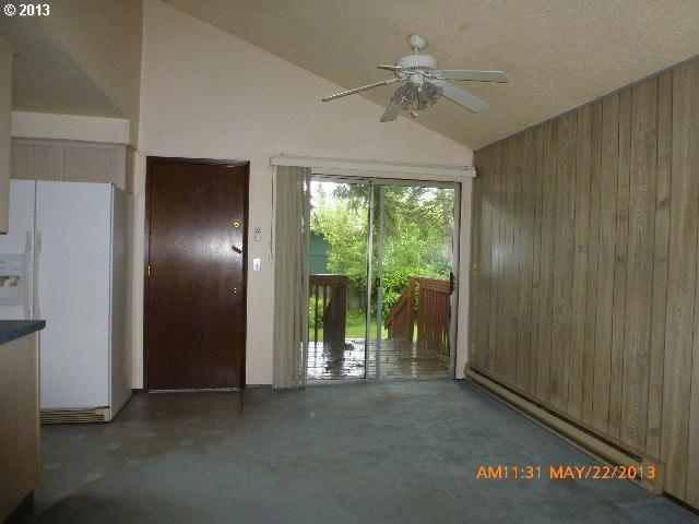 7636 Southwest Taylors Ferry Road Portland, OR 97223 - Photo 6 of 14 Gallery Image 6
