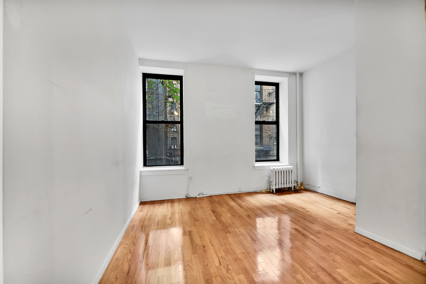 416 East 71st Street, Unit 9 Manhattan, NY 10021 - Photo 2 of 7