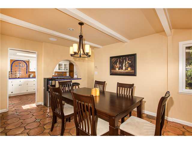 2810 Hidden Valley Road La Jolla, CA 92037 - Photo 6 of 19