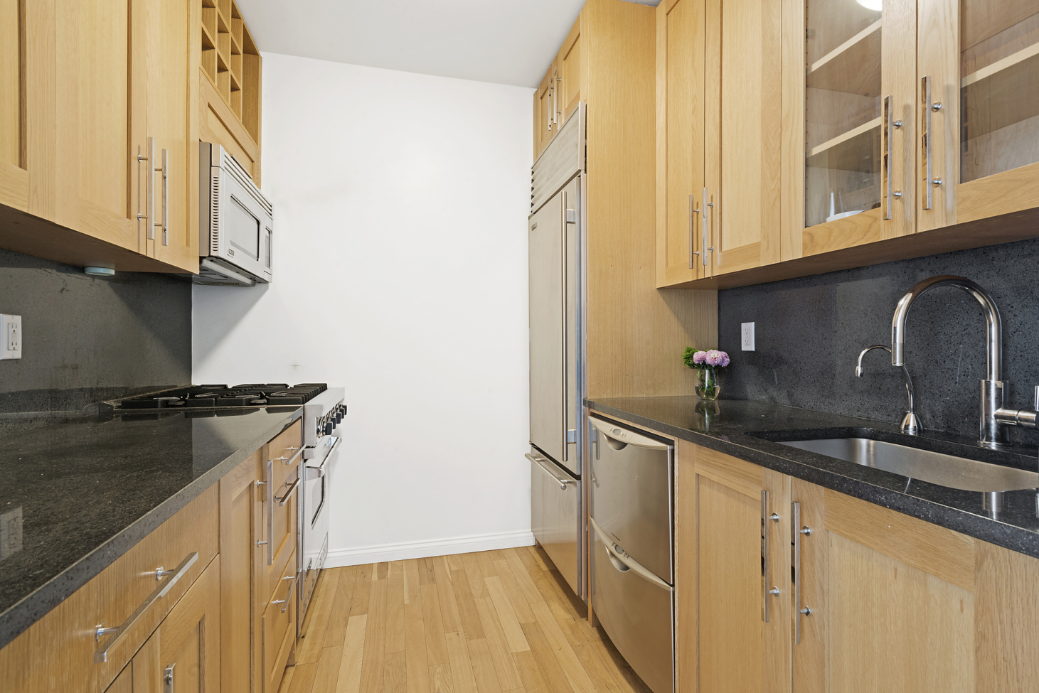 88 Greenwich Street, Unit 3203 Manhattan, NY 10006 - Photo 2 of 5