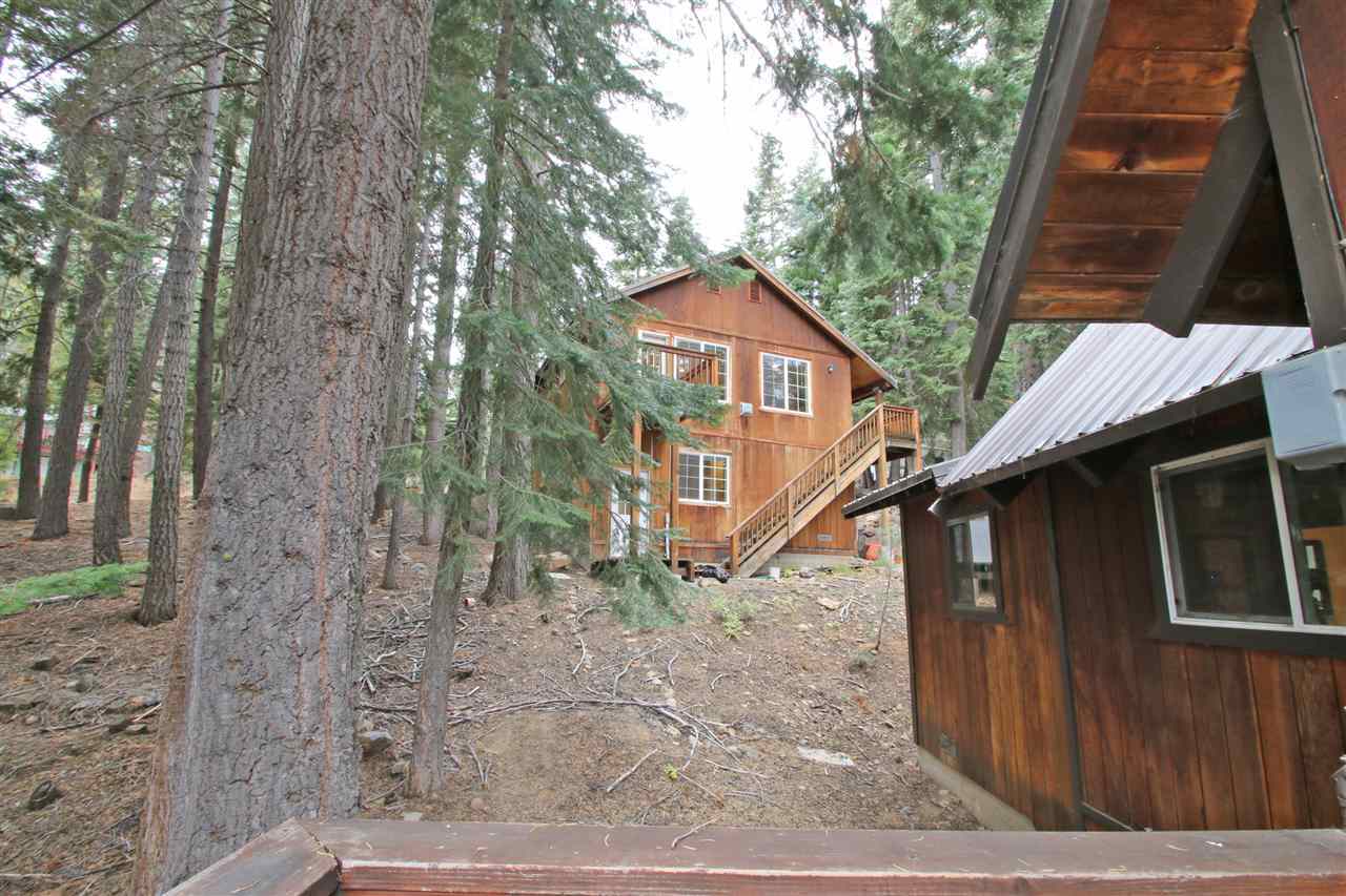 11384 Beacon Road Truckee, CA 96161 - Photo 2 of 14