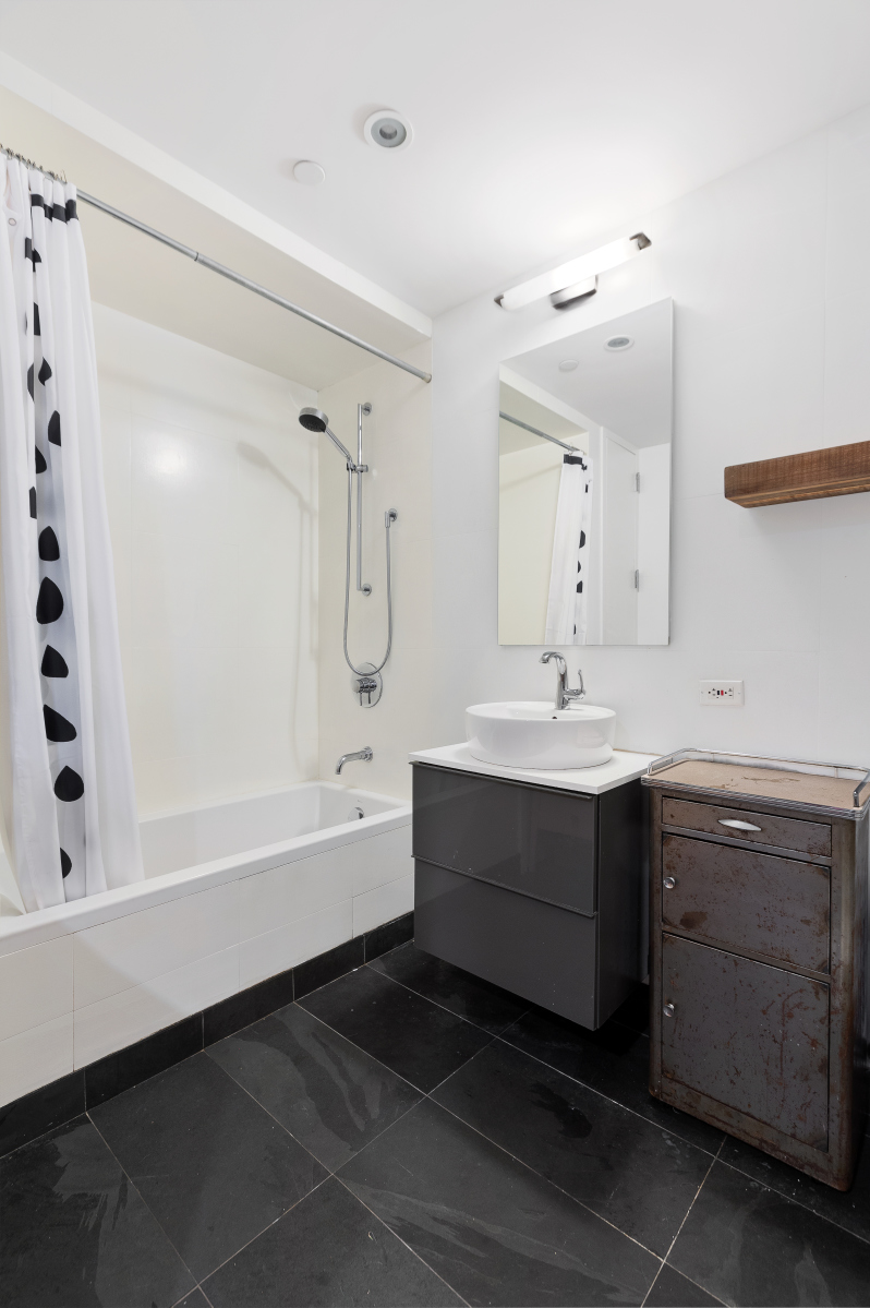 117 West 123rd Street, Unit 6C Manhattan, NY 10027 - Photo 9 of 11