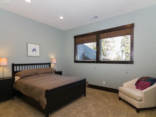 7207 Northwest Summitview Drive Portland, OR 97229 - Photo 12 of 16