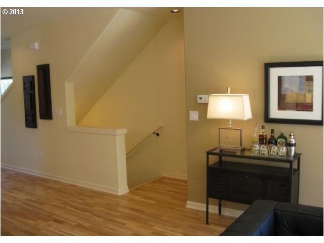 7940 Southwest 31st Avenue, Unit 2 Portland, OR 97219 - Photo 6 of 13