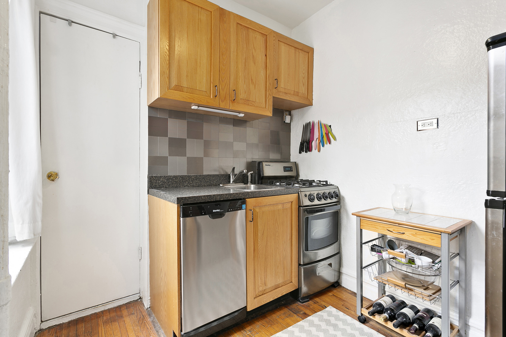 22 Grove Street, Unit 6D Manhattan, NY 10014 - Photo 3 of 7