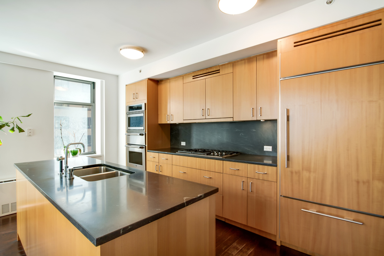 100 West 58th Street, Unit 8D Manhattan, NY 10019 - Photo 7 of 10