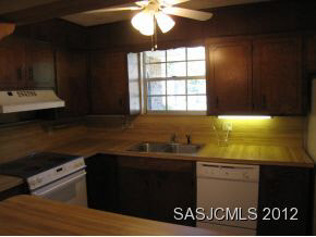 246 Wisteria Road St. Augustine, FL 32086 - Photo 16 of 24 Kitchen 2.