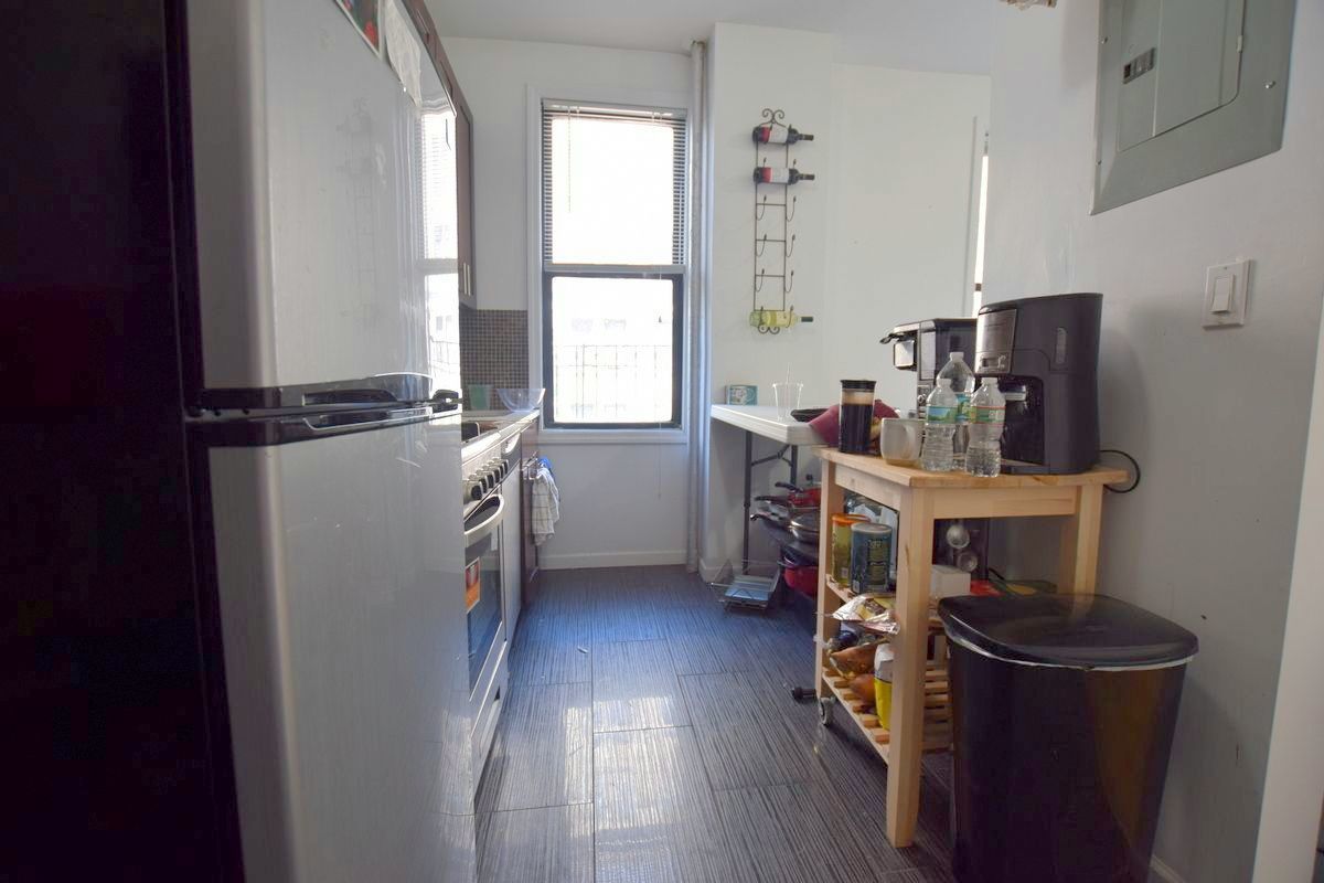 894 Riverside Drive, Unit 2I Manhattan, NY 10032 - Photo 3 of 9