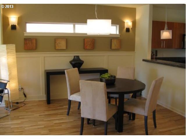 7940 Southwest 31st Avenue, Unit 2 Portland, OR 97219 - Photo 2 of 13