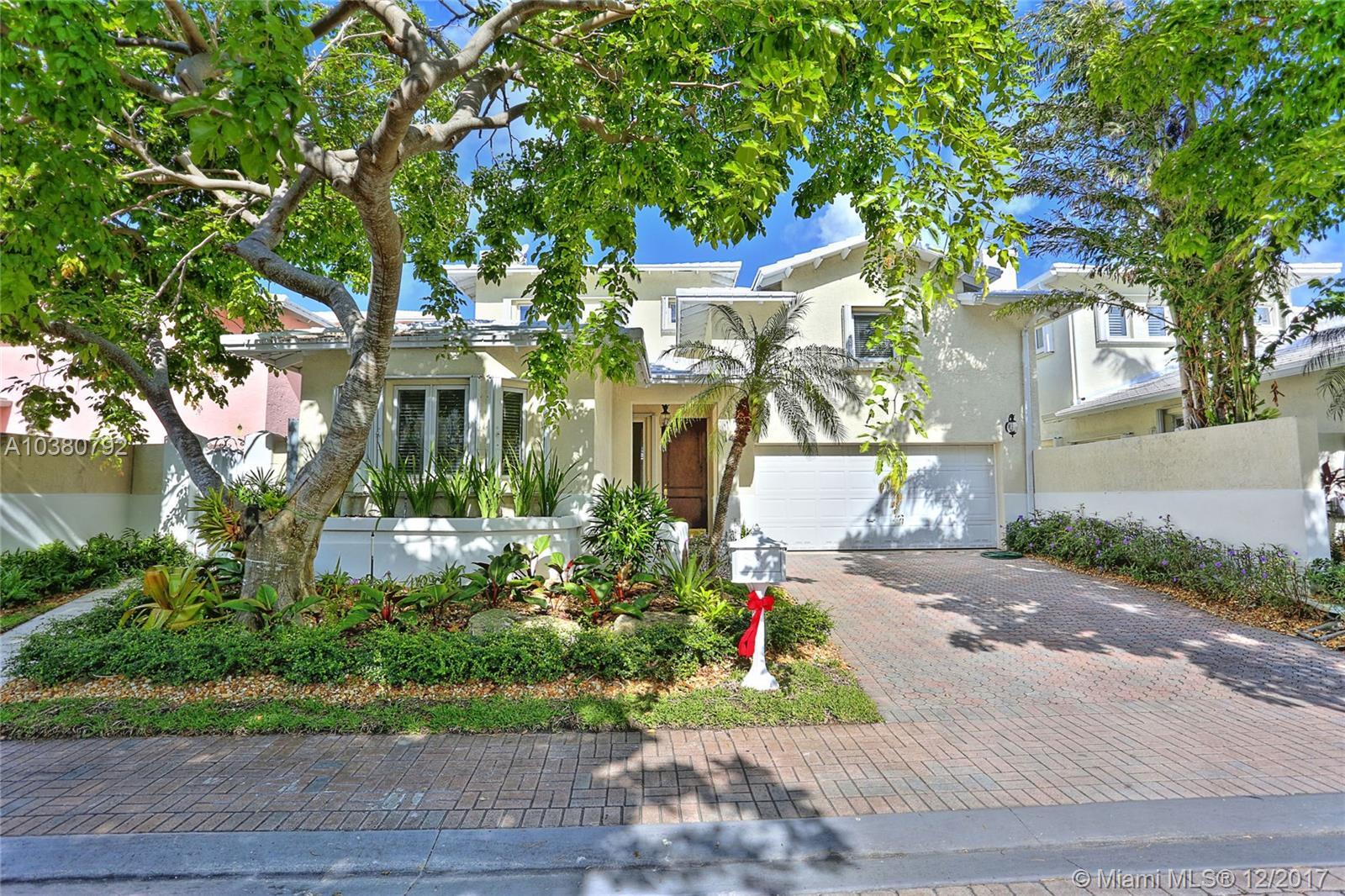 14 Turtle Walk Key Biscayne, FL 33149 - Photo 2 of 27