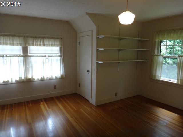 1808 Southwest Elizabeth Street Portland, OR 97201 - Photo 6 of 16 Gallery Image 6