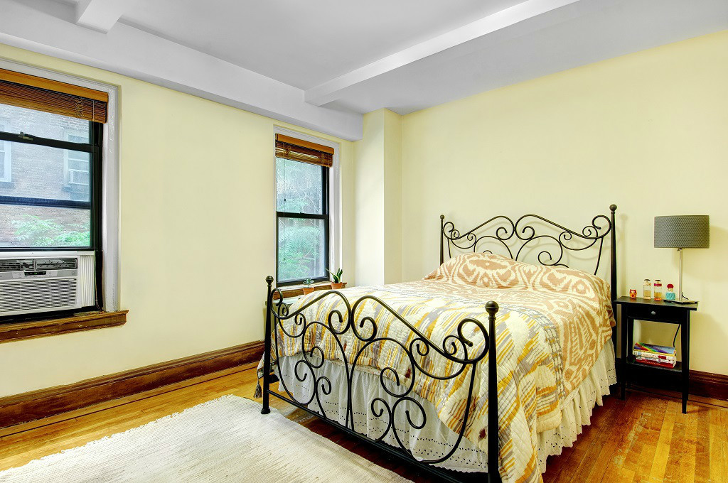 49 West 72nd Street, Unit 3B Manhattan, NY 10023 - Photo 1 of 5