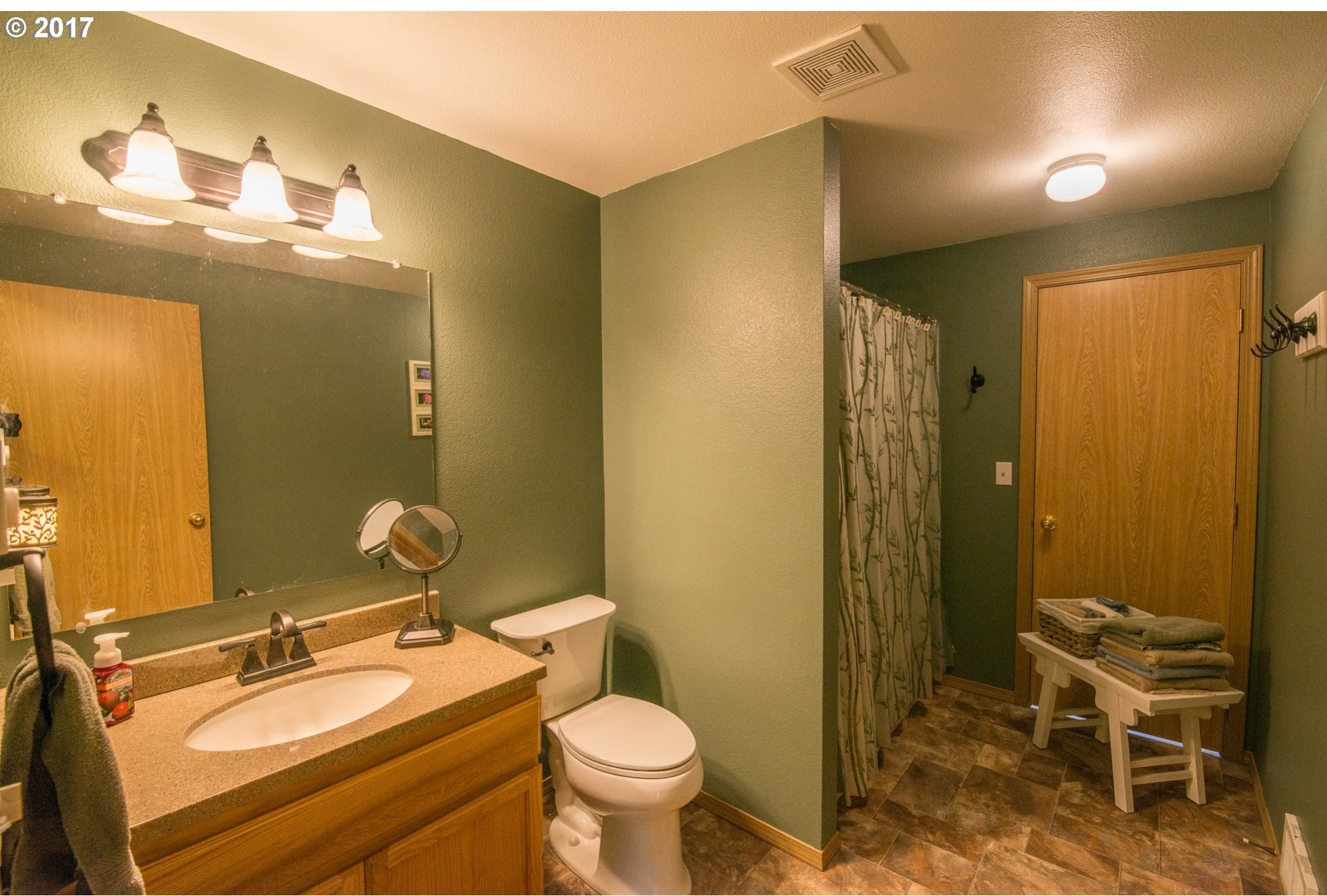56133 Southwest Sain Creek Road Gaston, OR 97119 - Photo 9 of 20 Gallery Image 9