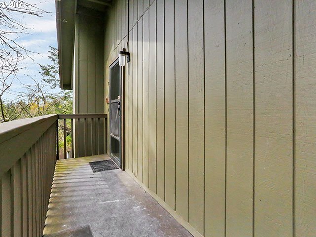 7542 Southwest Barnes Road, Unit A Portland, OR 97225 - Photo 4 of 32 Gallery Image 4
