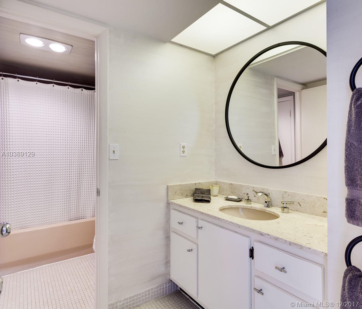 1121 Crandon Boulevard, Unit F1102 Key Biscayne, FL 33149 - Photo 18 of 28