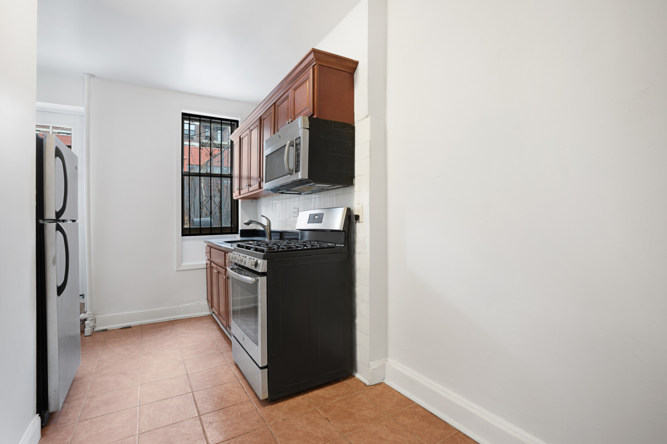 874 Bergen Street, Unit 1R Brooklyn, NY 11238 - Photo 5 of 5