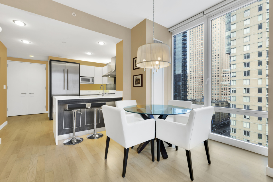 247 West 46th Street, Unit 1406 Manhattan, NY 10036 - Photo 2 of 7