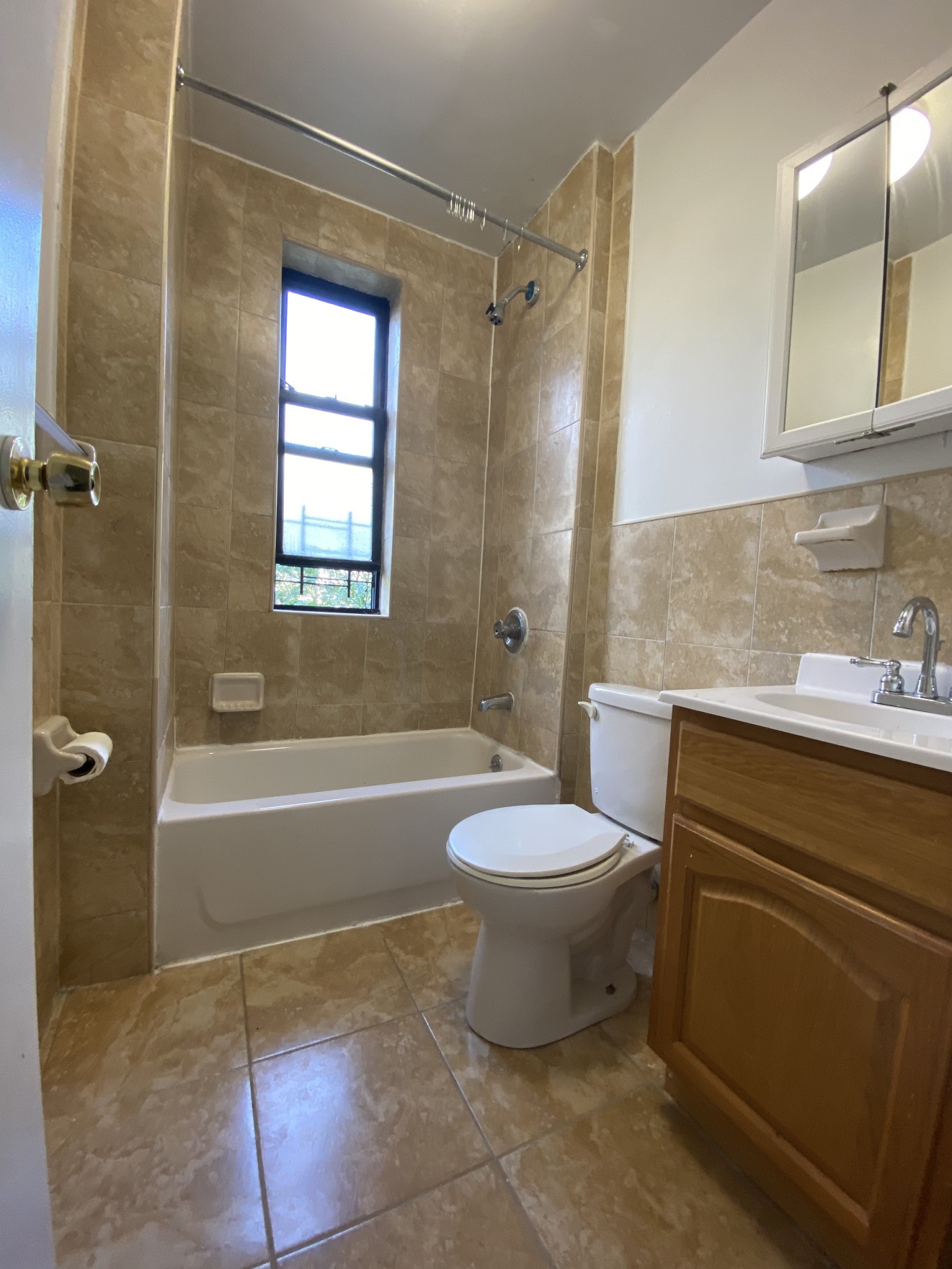 541 West 156th Street, Unit 12A Manhattan, NY 10032 - Photo 3 of 9