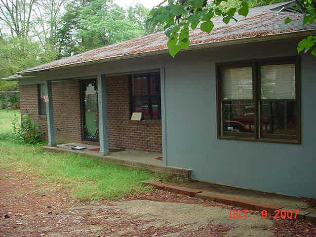 205 Sharon Place Somerville, TN 38068 - Photo 1 of 9