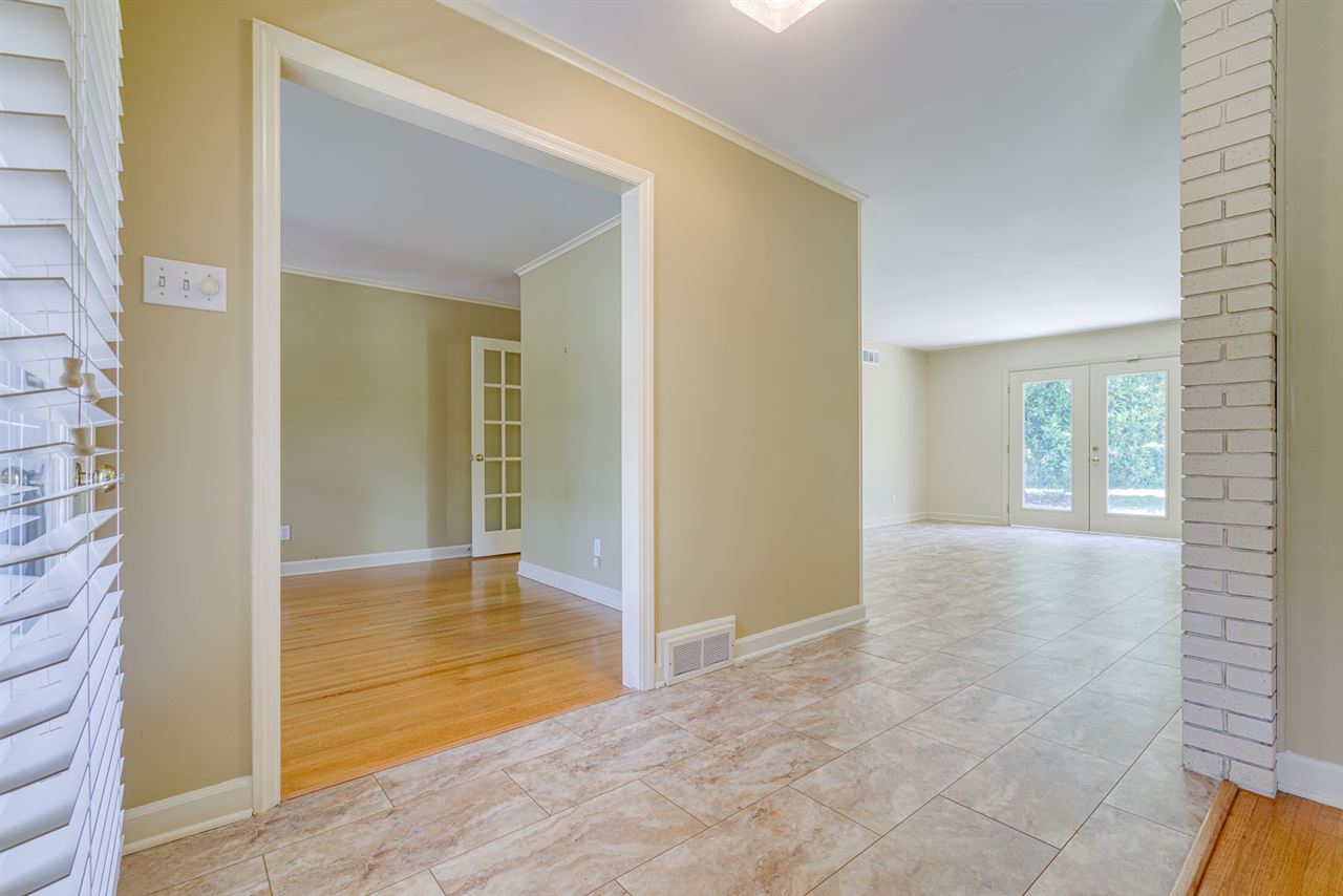5375 Quince Road Memphis, TN 38119 - Photo 9 of 25