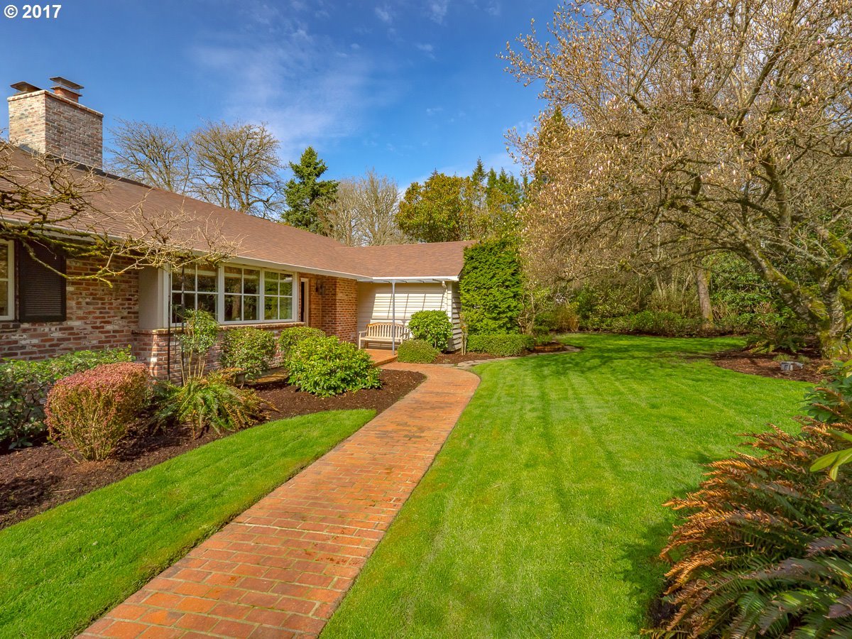 11619 South Military Road Portland, OR 97219 - Photo 27 of 32 Gallery Image 27