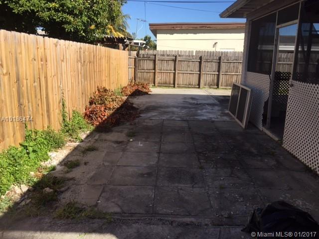 7555 Southwest 38th Street Miami, FL 33155 - Photo 19 of 19