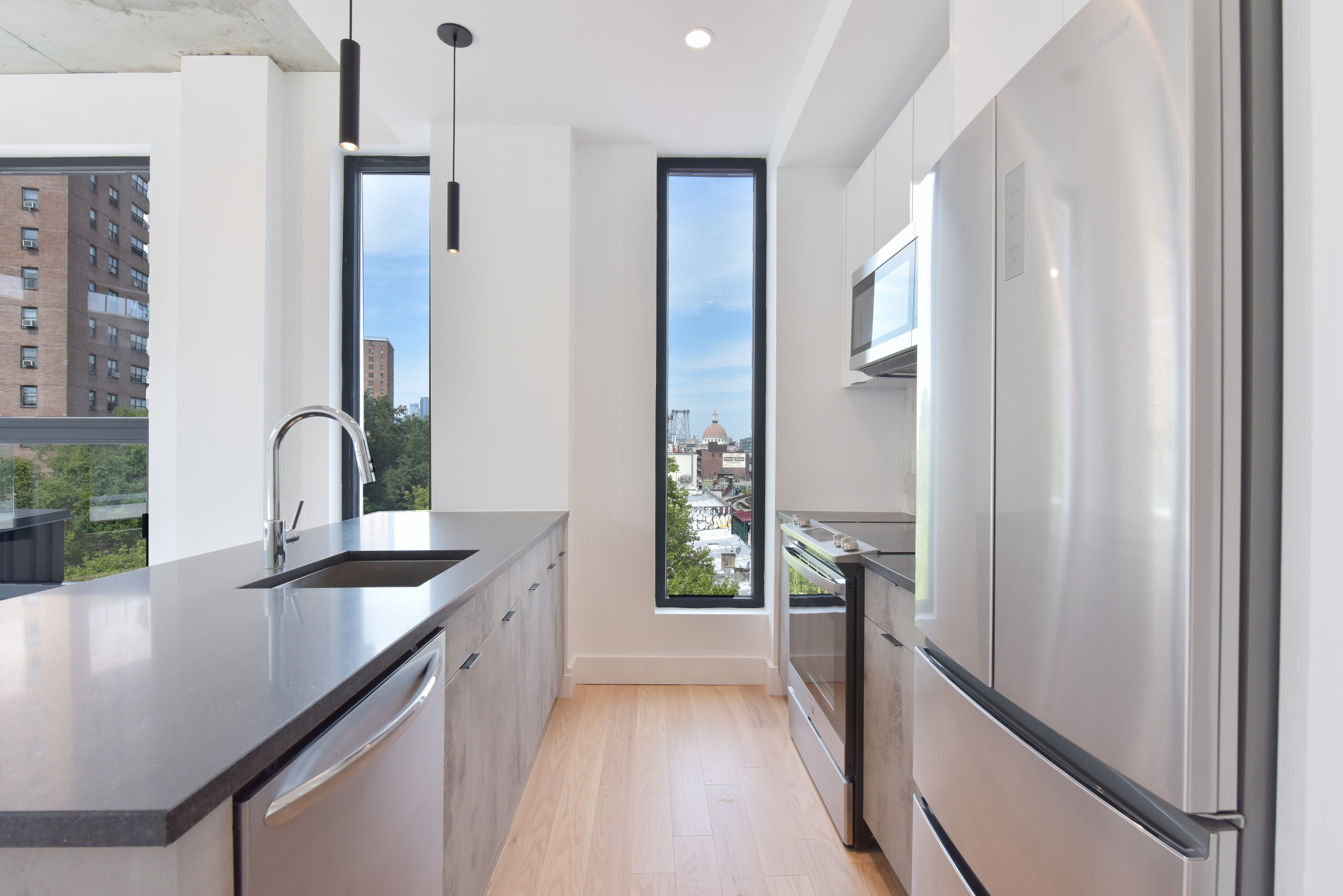 312 Broadway, Unit 6A Brooklyn, NY 11211 - Photo 3 of 9