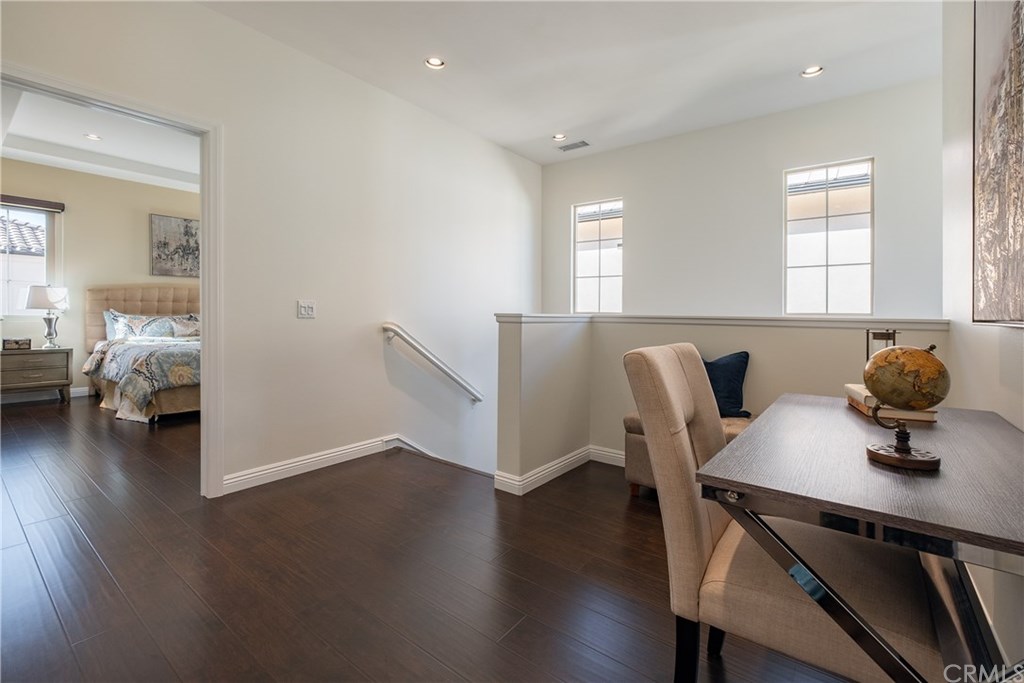 64 White Blossom Irvine, CA 92620 - Photo 27 of 31 Landing area