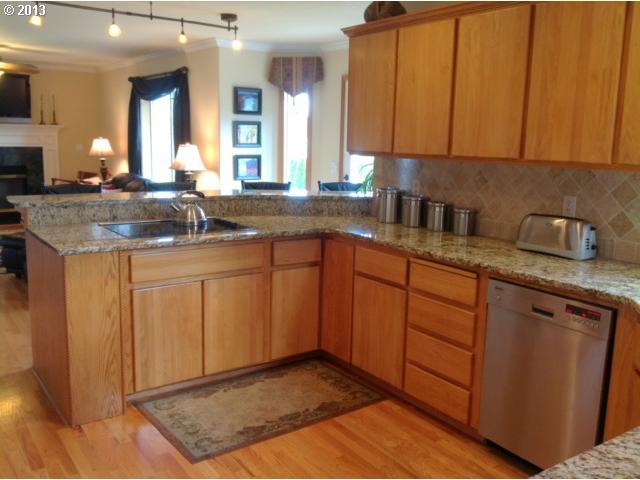 23840 Southwest Scott Ridge Terrace Sherwood, OR 97140 - Photo 8 of 16 Gallery Image 8