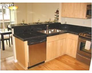 2834 Southwest Tranquility Terrace Beaverton, OR 97003 - Photo 4 of 6