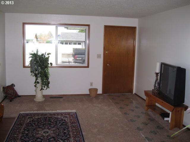 1331 Princeton Road Woodburn, OR 97071 - Photo 5 of 14 Gallery Image 5