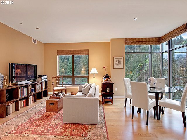2351 Northwest Westover Road, Unit 708 Portland, OR 97210 - Photo 11 of 16 Gallery Image 11