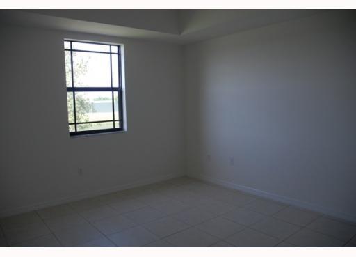 3585 Northeast 5th Street, Unit 101 Homestead, FL 33033 - Photo 5 of 15