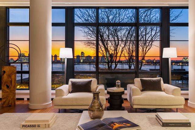 $9,500,000 | 150 Charles Street, Unit 8AN | West Village