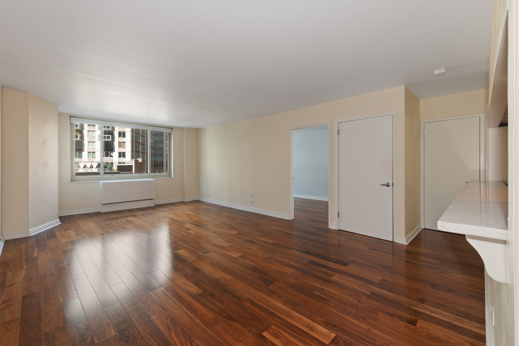 30 West 63rd Street, Unit 6L Manhattan, NY 10023 - Photo 2 of 6