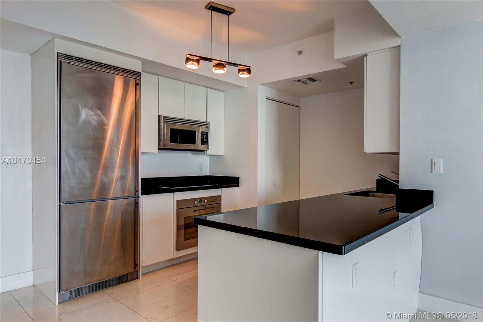 92 Southwest 3rd Street, Unit 4802 Miami, FL 33130 - Photo 3 of 12