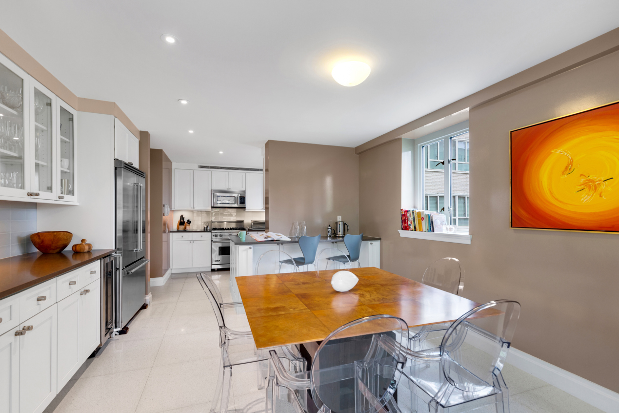 200 East 66th Street, Unit C704 Manhattan, NY 10065 - Photo 3 of 13