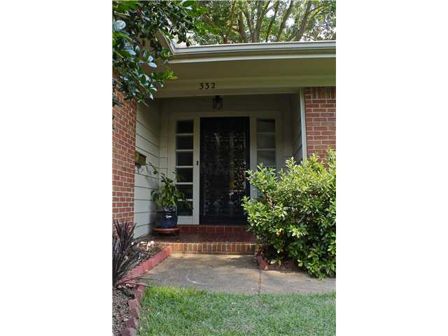 332 Chuckwood Road Memphis, TN 38117 - Photo 2 of 25 Welcome Home