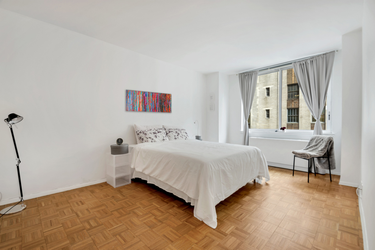 235 East 40th Street, Unit 11G Manhattan, NY 10016 - Photo 6 of 19