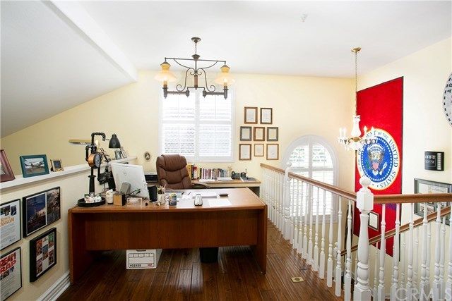 $990,000 | 285 Mesa Drive, Costa Mesa, CA 92627