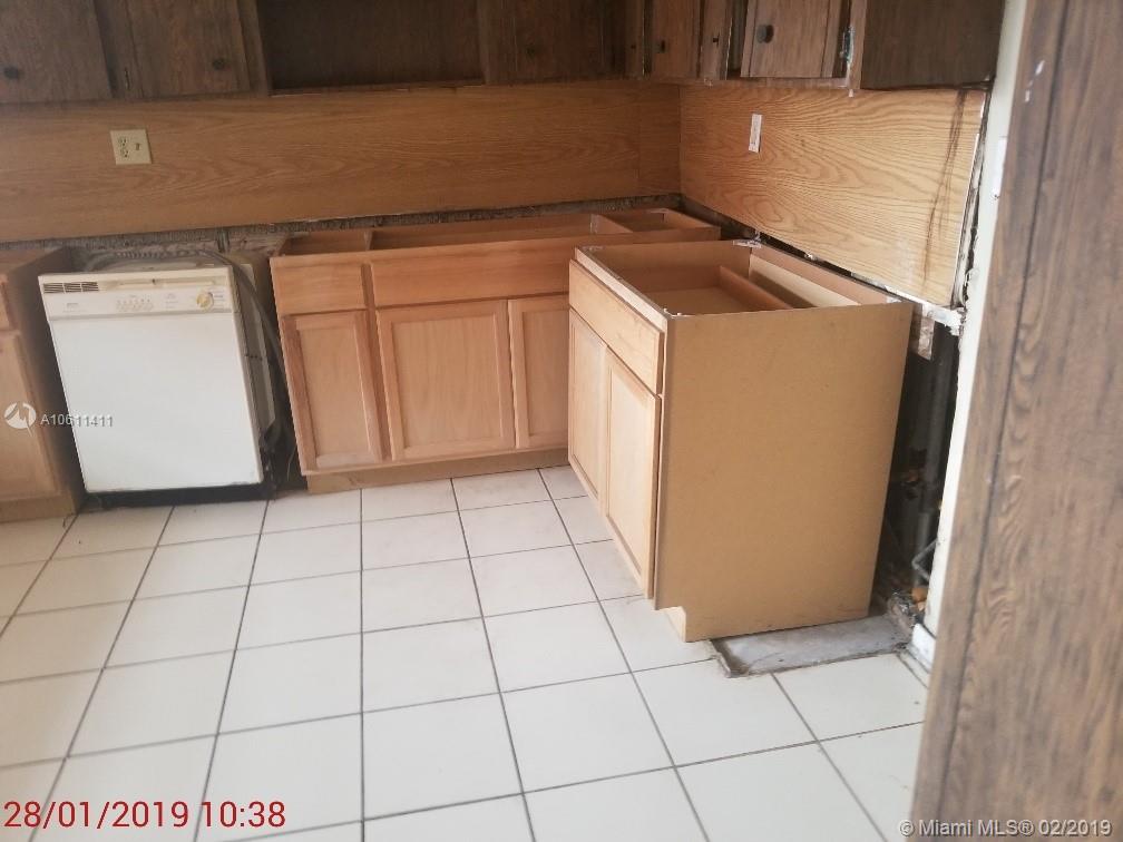 1325 West 68th Street, Unit 415 Hialeah, FL 33014 - Photo 6 of 21