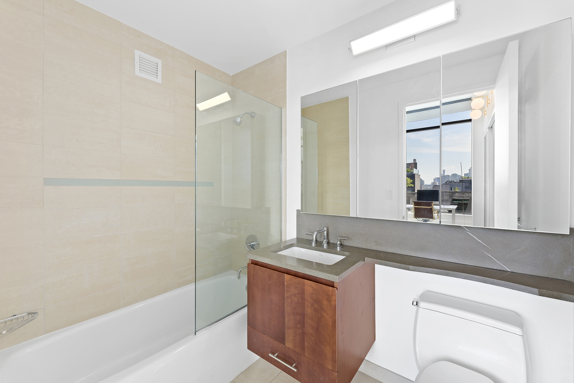 255 Hudson Street, Unit PHB Manhattan, NY 10013 - Photo 7 of 9