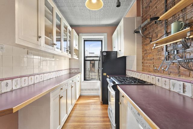 $1,195,000 | 422 2nd Street, Unit 4 | Park Slope