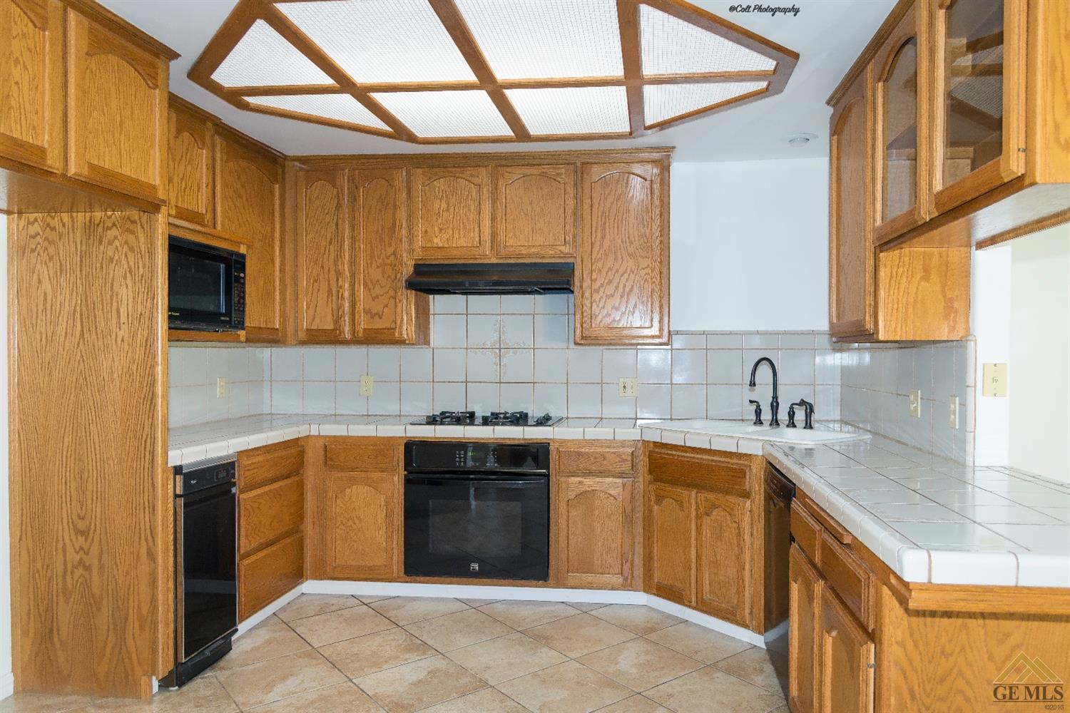 1507 Jenkins Road Bakersfield, CA 93314 - Photo 8 of 40 Gallery Image 8